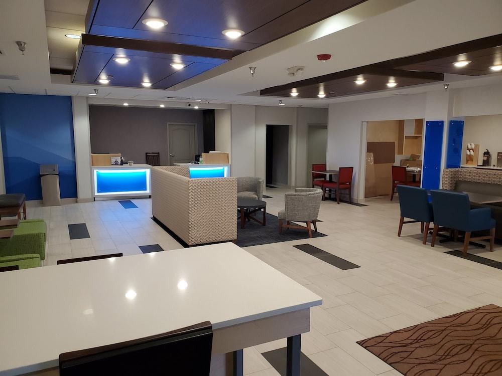 Junction City Inn & Suites Екстериор снимка