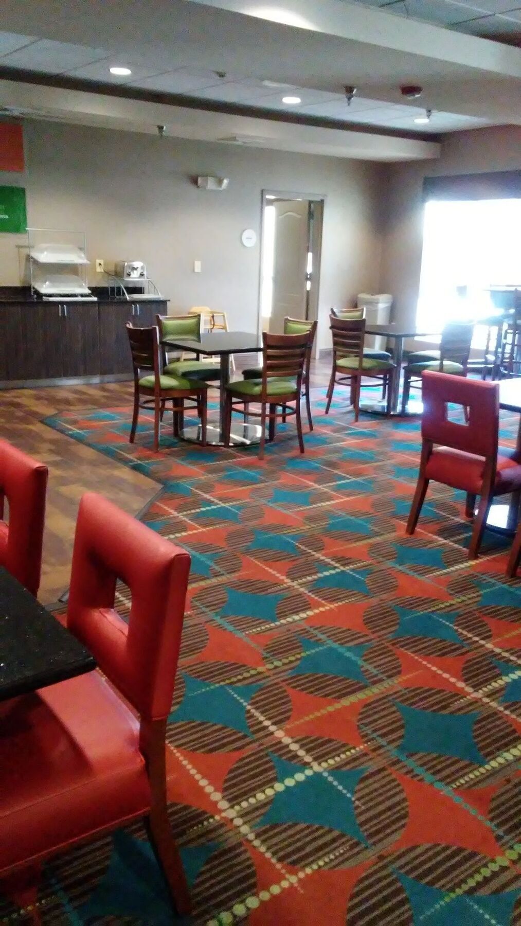 Junction City Inn & Suites Екстериор снимка